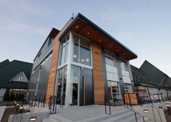 There’s A New Restaurant At This Washington Winery, And It’s Delightful