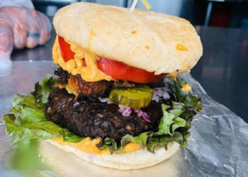 Jacksonville’s best vegan restaurant: KraVegan